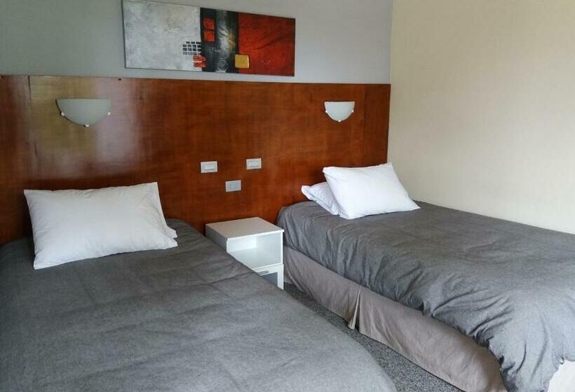 בית מלון כפרי American