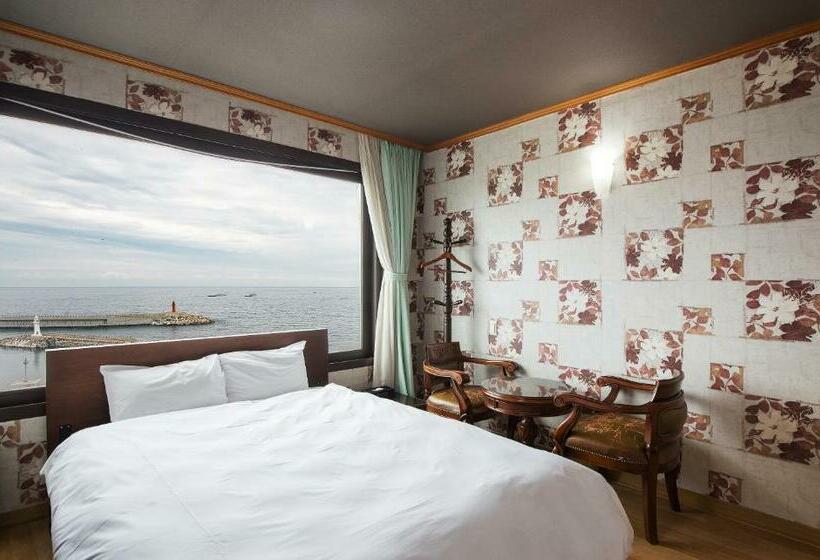 Benikea Hotel Mountain & Ocean Sokcho