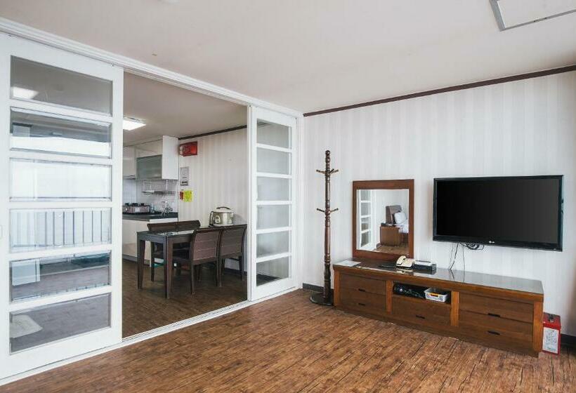 Benikea Hotel Mountain & Ocean Sokcho