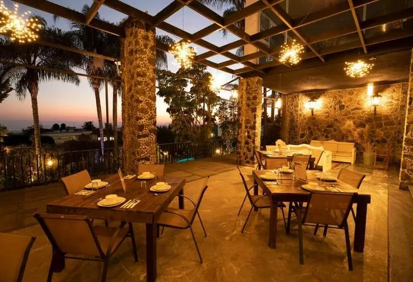 Hotelli Grand Vista Cuernavaca
