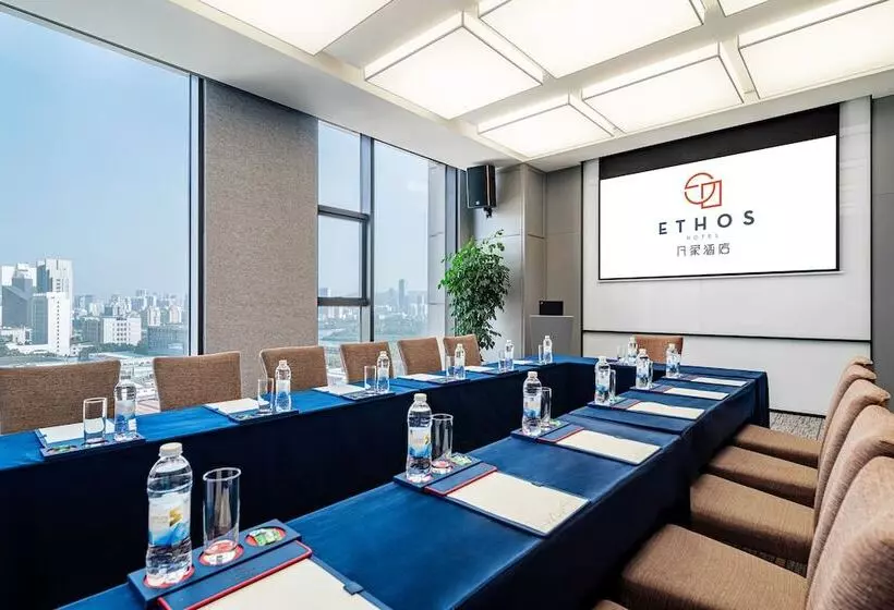 Hotelli Hilton Garden Inn Xiamen Bailuzhou Park