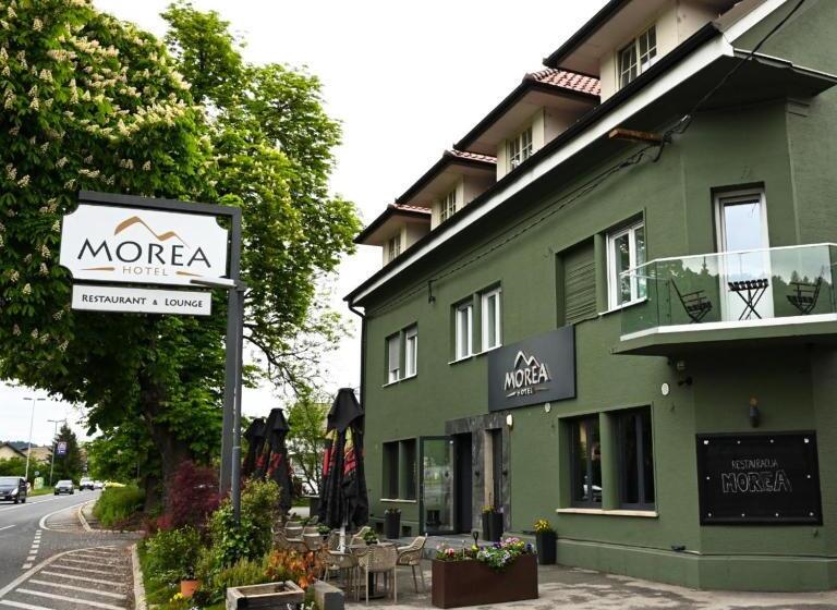 هتل Morea