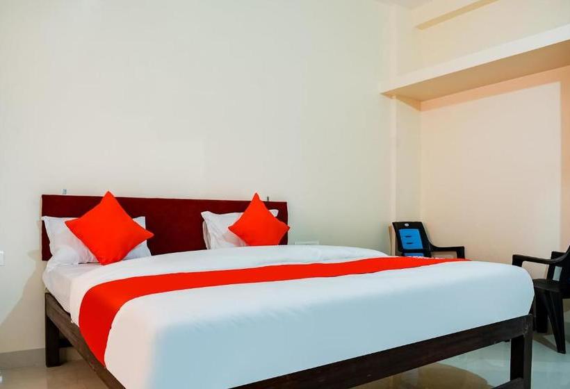 Hôtel O Shiv Sai Palace