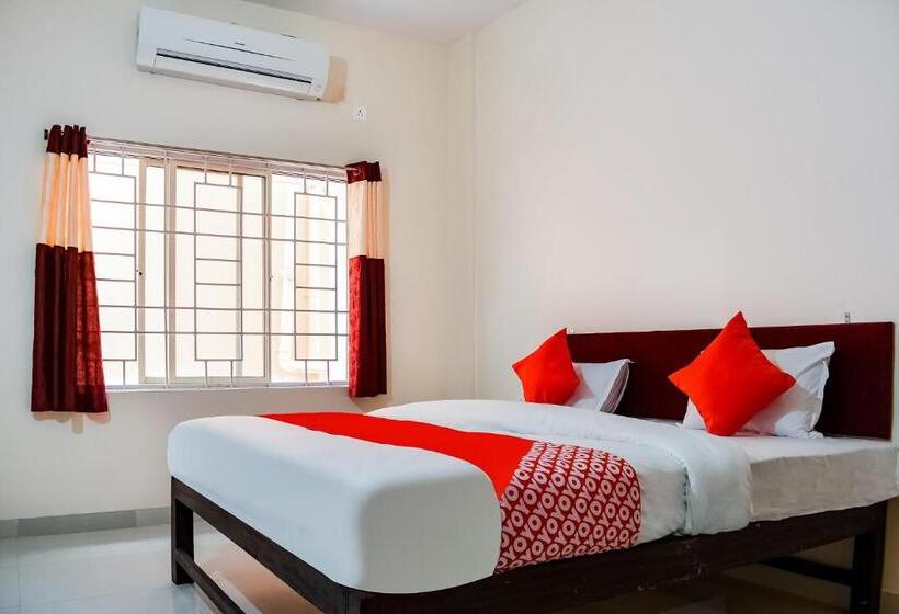 Hôtel O Shiv Sai Palace