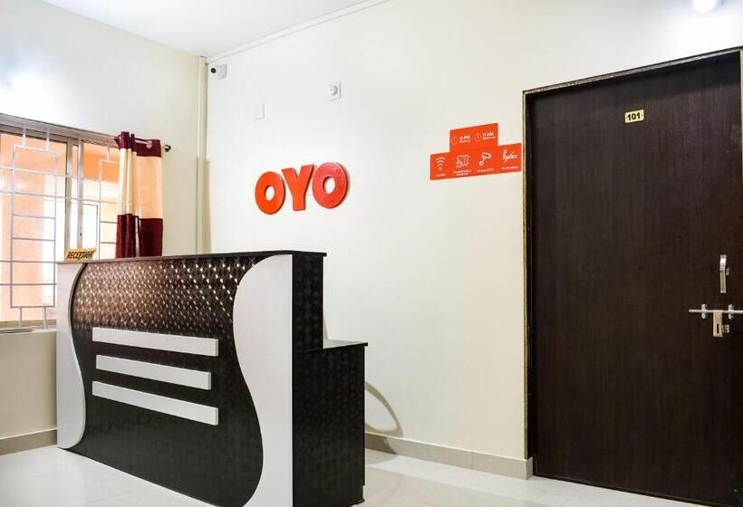 Hôtel O Shiv Sai Palace