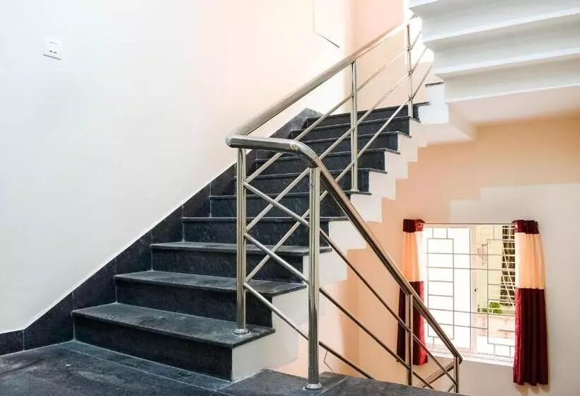 Super Hotel O Shiv Sai Palace