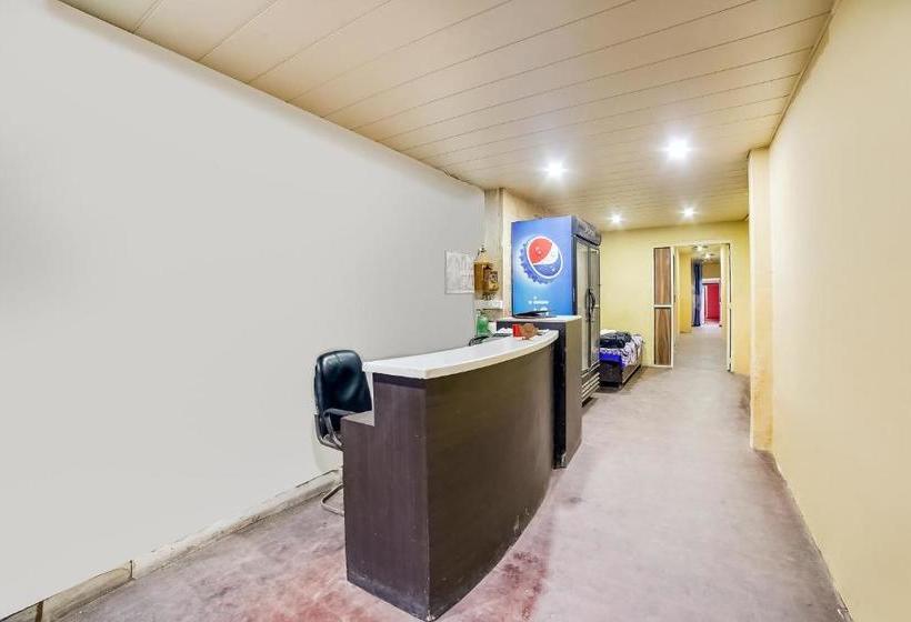 ホテル Oyo 70288 Happy Dhaba