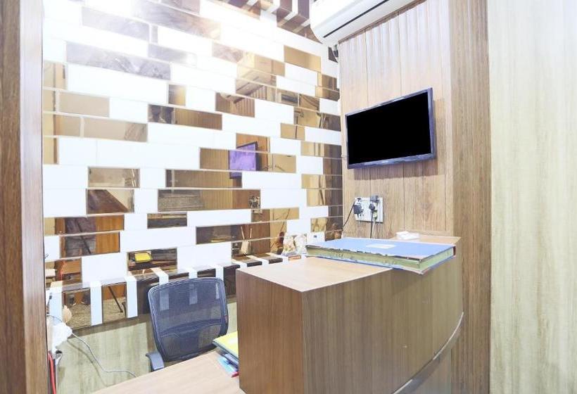 호텔 Spot On 72485 Ganpati Deluxe