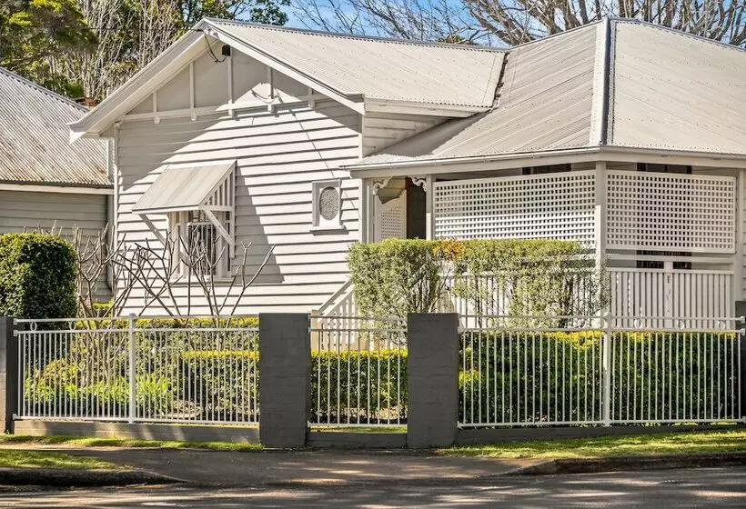 Frangipani House