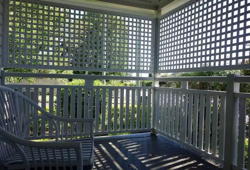 Frangipani House