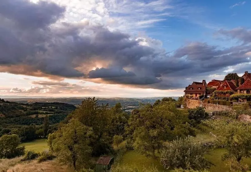 Hotelli Hôtel Le Cantou 354