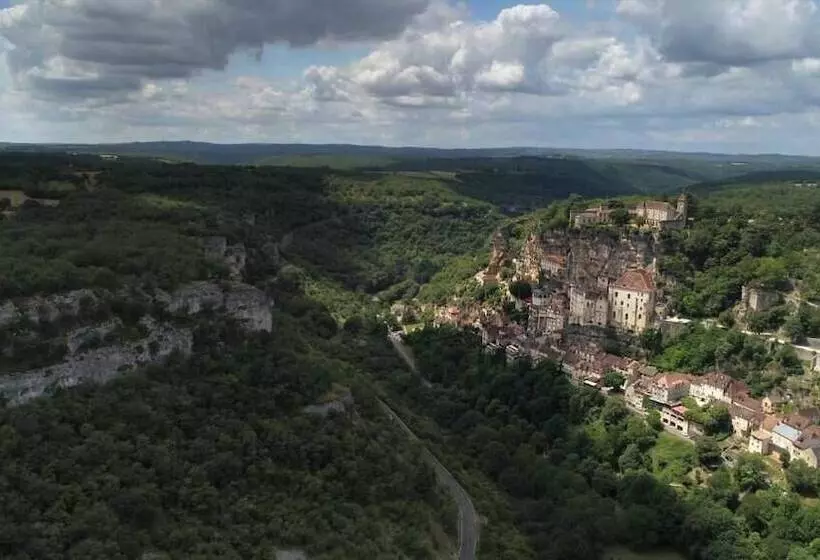 Hotelli Hôtel Le Cantou 354