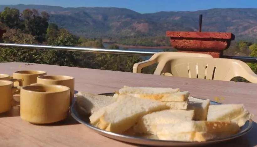 ホテル Shivneri Agro Tourism, Tapola