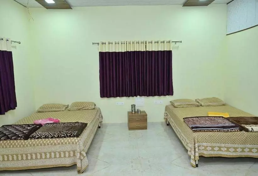 ホテル Shivneri Agro Tourism, Tapola