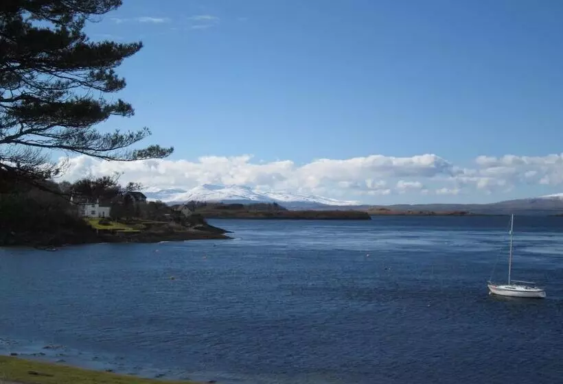 ペンション Ronebhal Guest House