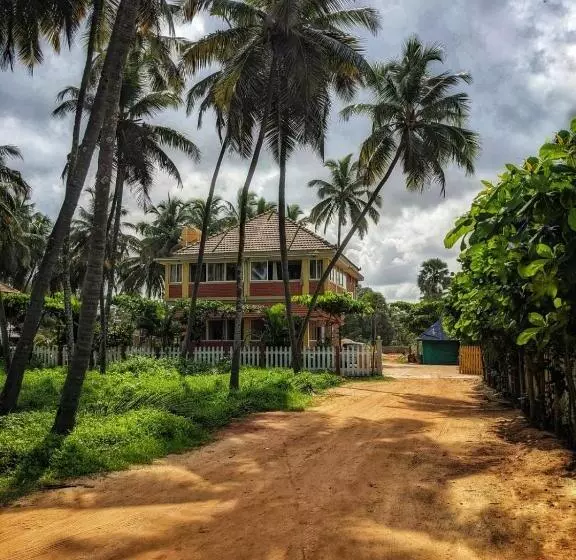 リゾートホテル Glucklich Beach Cottages