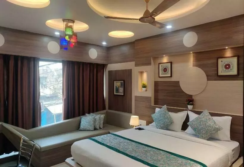 Hotelli Central Square A Couple Friendly