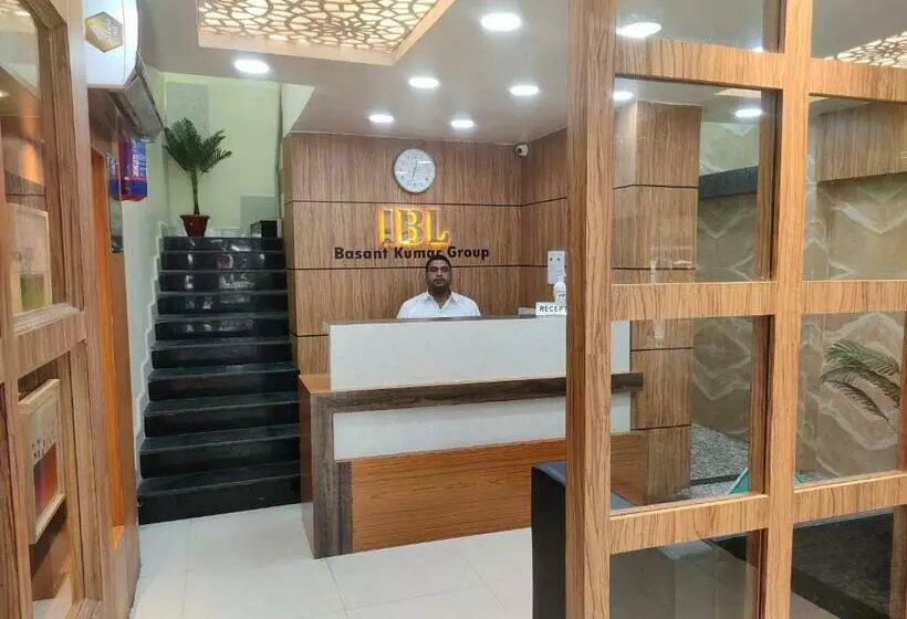 Hotelli Central Square A Couple Friendly