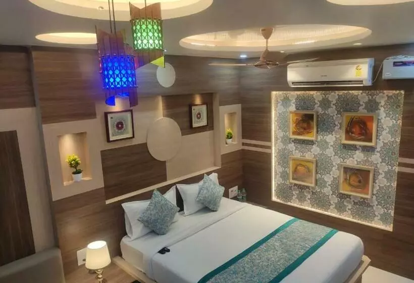 Hotelli Central Square A Couple Friendly