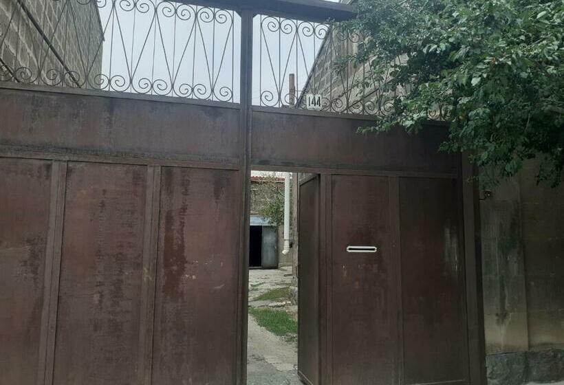 پانسیون Guest House Otilia