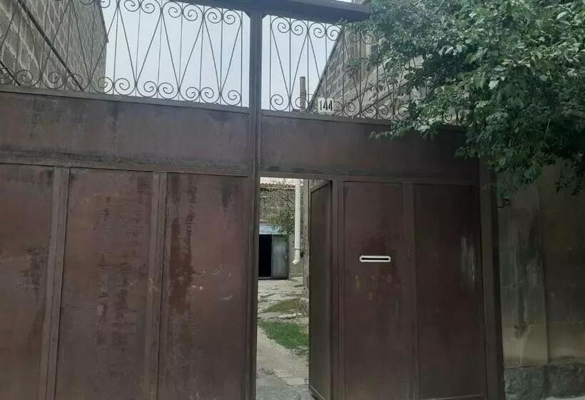 پانسیون Guest House Otilia