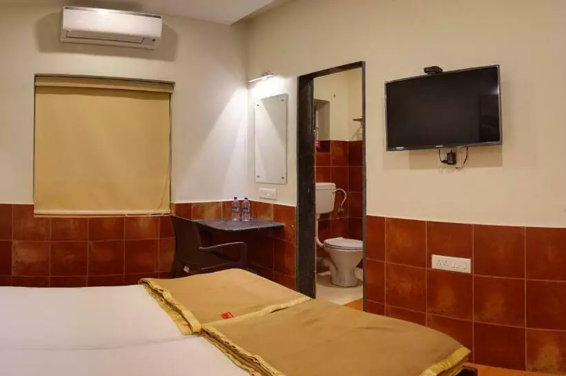 Retkeilymaja Parag Deluxe Lodging
