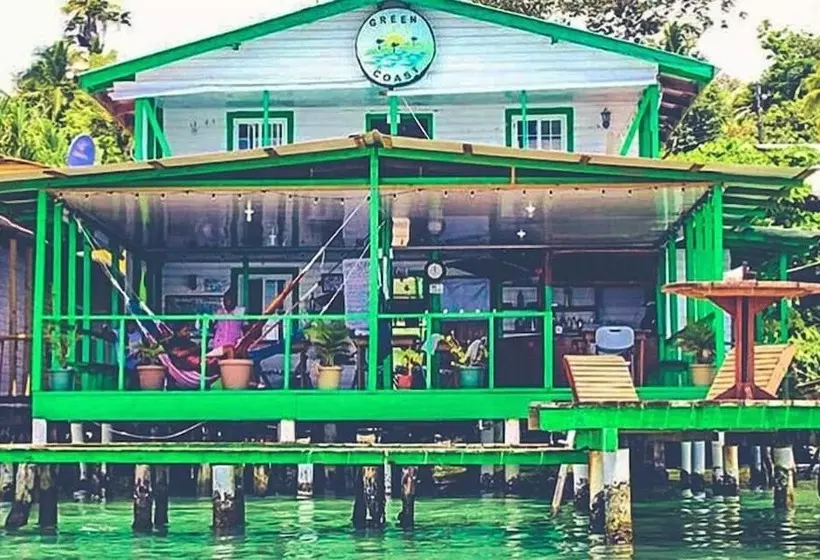 Hostal Green Coast   Hostel