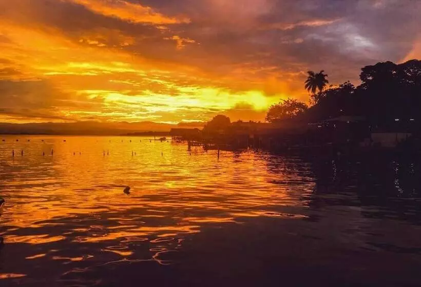 Hostal Green Coast   Hostel