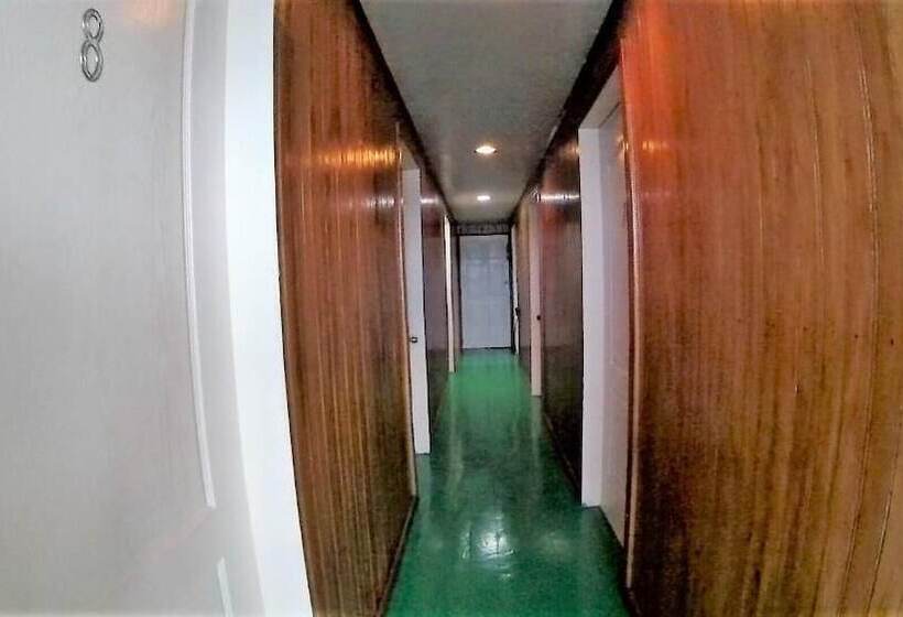 Hostal Green Coast Hostel