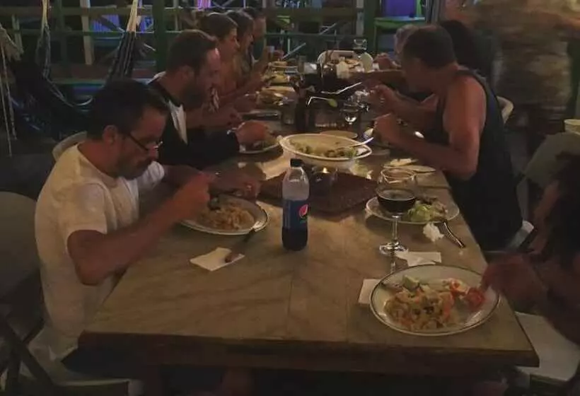 Hostal Green Coast   Hostel