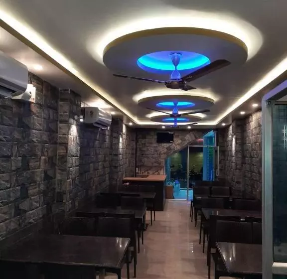 Hotelli Katchal Inn