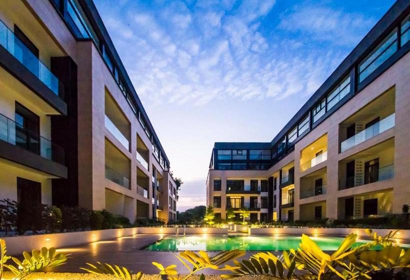 Embassy Gardens Premier Suitescantonment