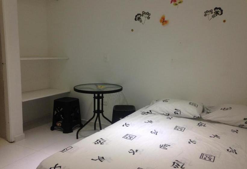 Hostel Alojamientos Turisticos Titanic