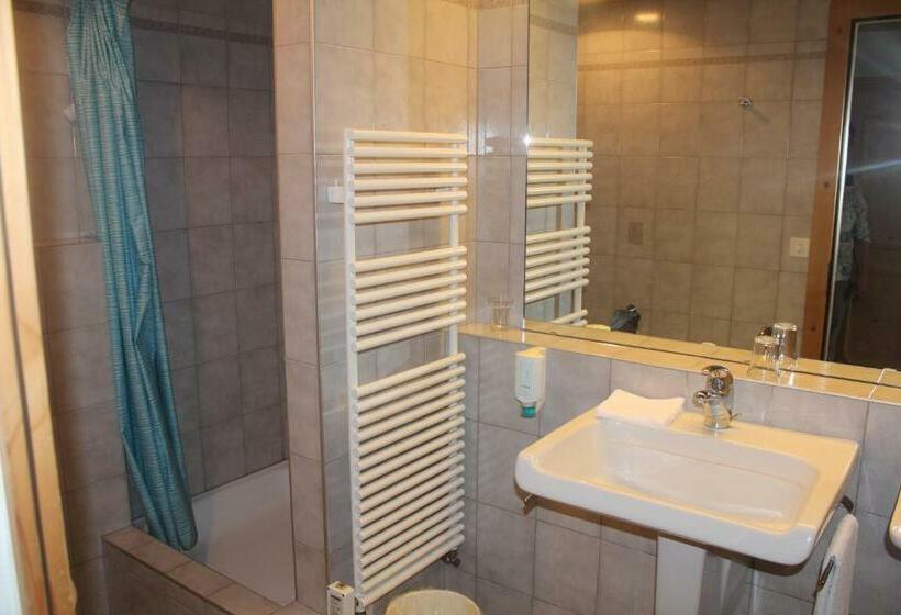 Общежитие Gemeinschaftshaus Im Oberdorf