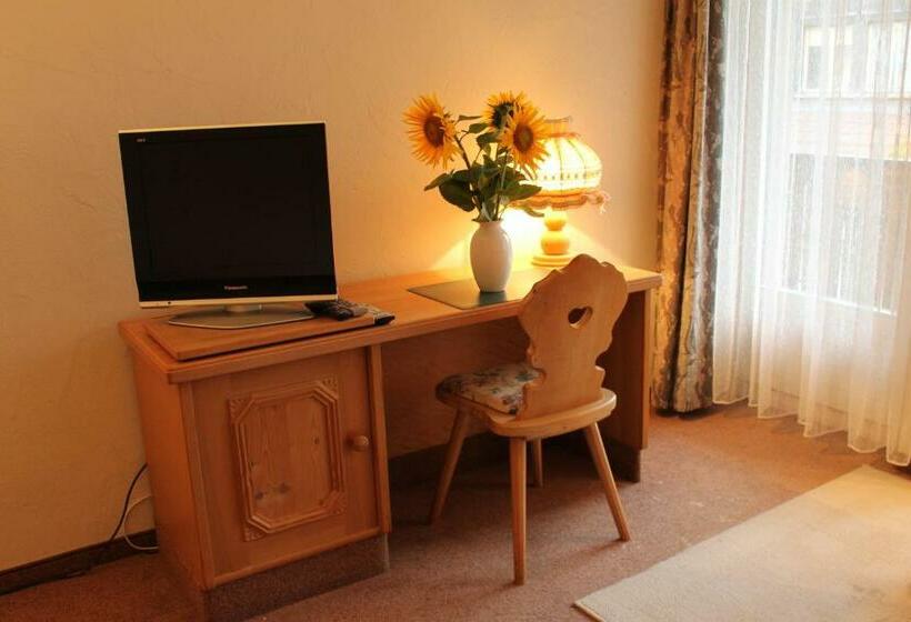 Общежитие Gemeinschaftshaus Im Oberdorf