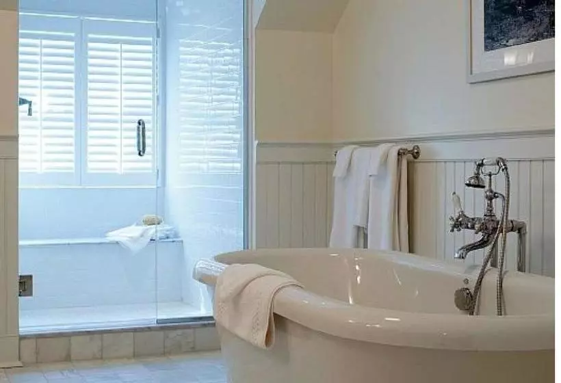 Retkeilymaja The White Hart