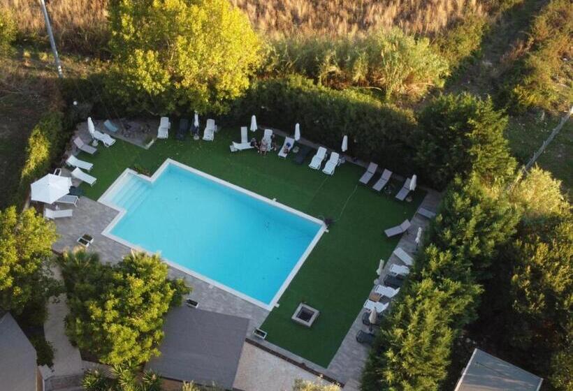 ホテル Agriturismo Masseria La Chiusa