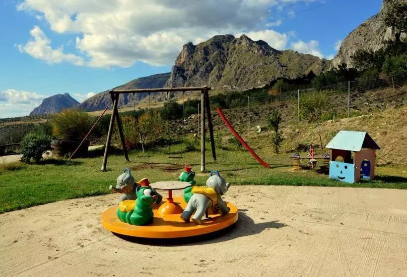 ホテル Agriturismo Masseria La Chiusa