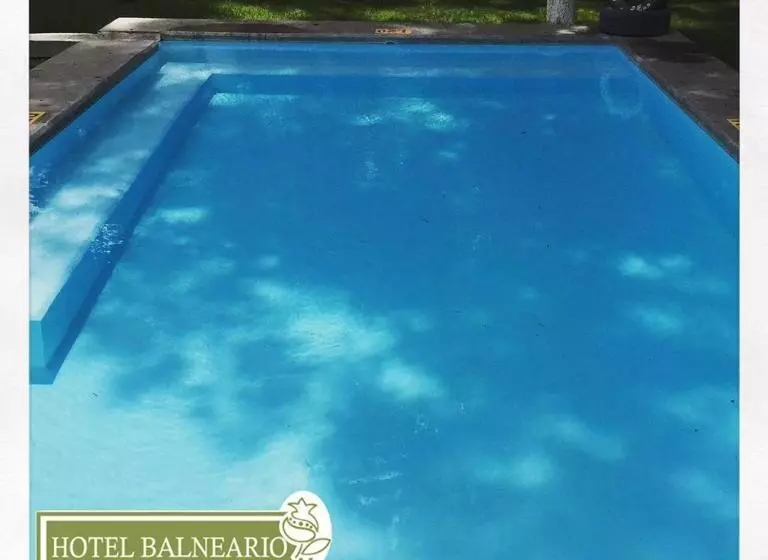ホテル Balneario Tzindejeh