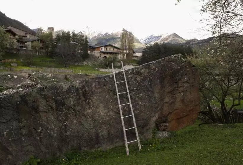 پانسیون Mushkudiani Manor