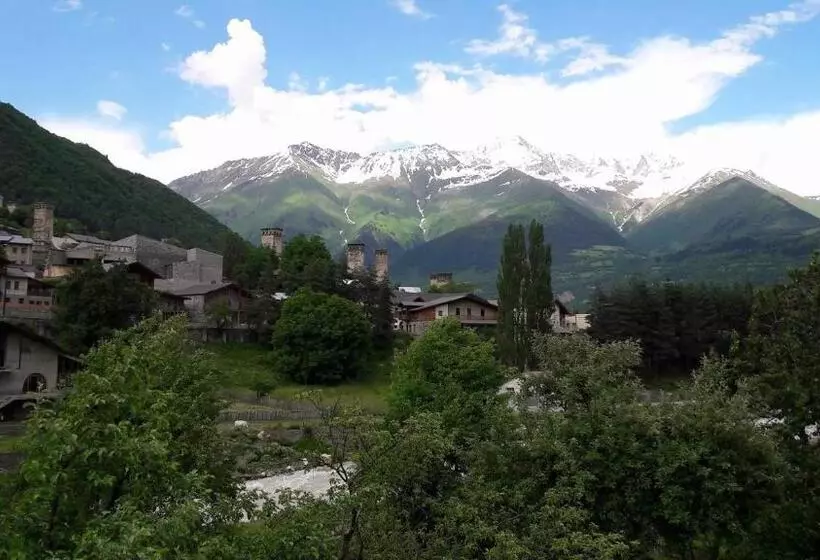 پانسیون Mushkudiani Manor