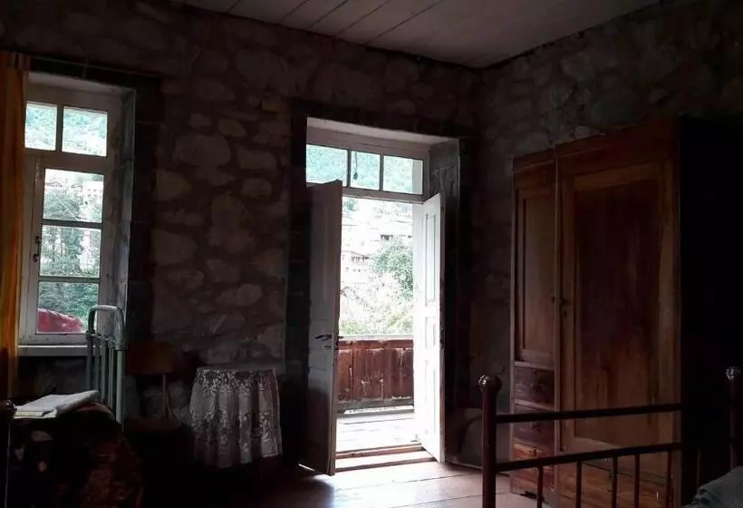 پانسیون Mushkudiani Manor