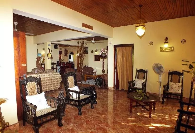پانسیون River Side Villa