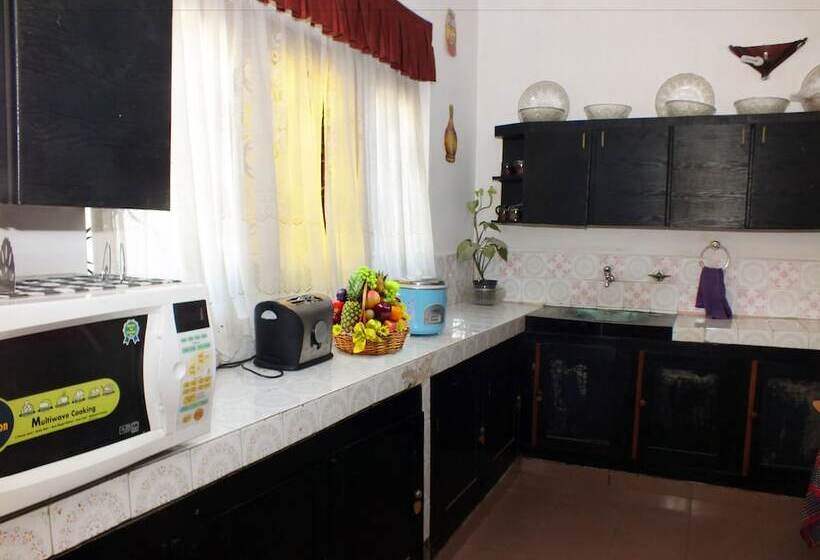 膳宿费 River Side Villa