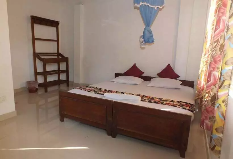 پانسیون River Side Villa