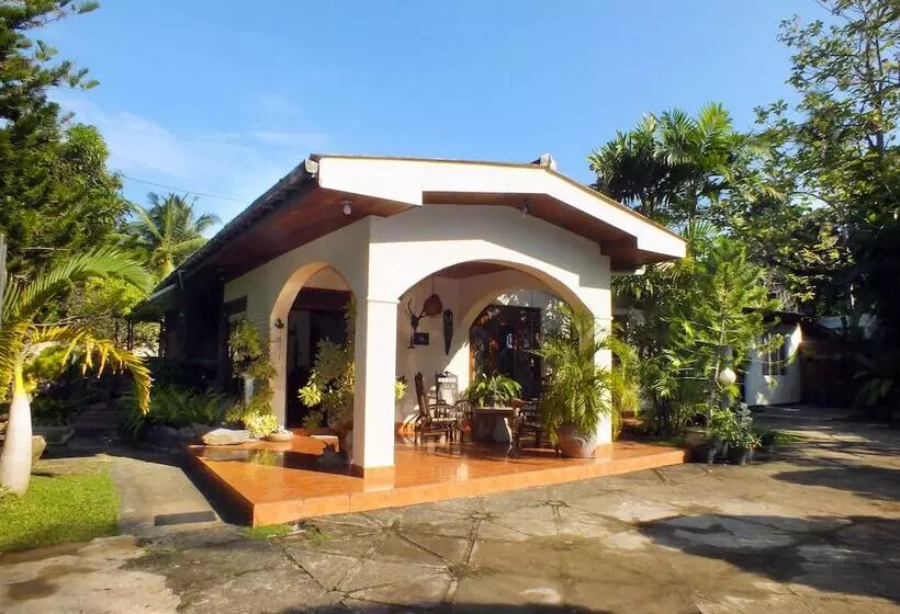 پانسیون River Side Villa