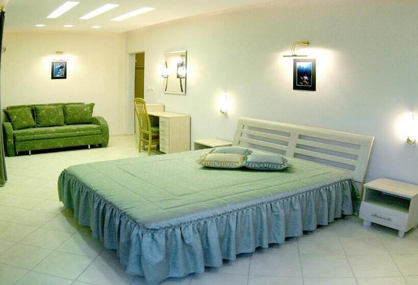 بنسيون Stela Guest House