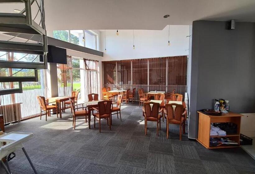 Port Club Pension & Restaurant