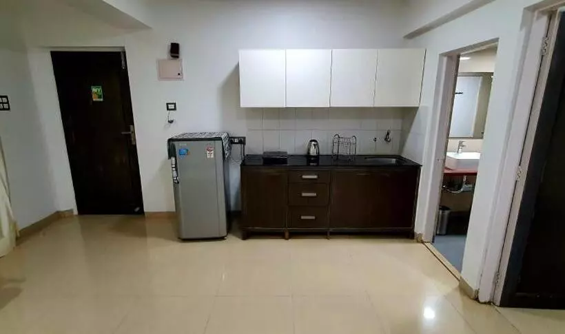 Yoyo Goa, The Apartment