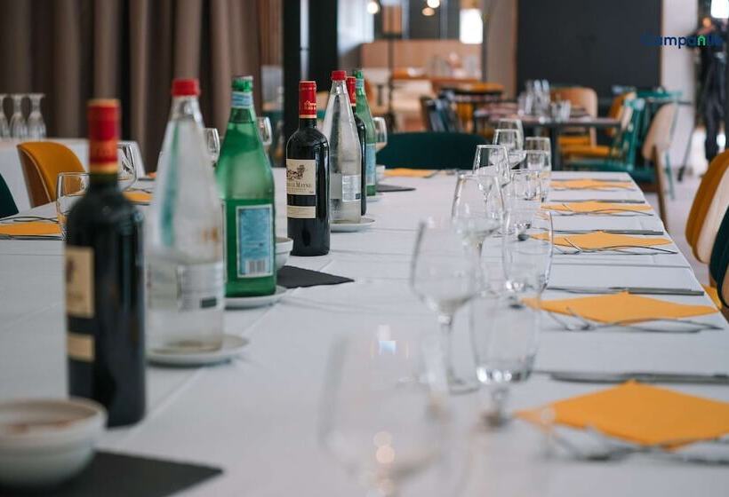 酒店 Campanile Troyes Sud  Bucheres